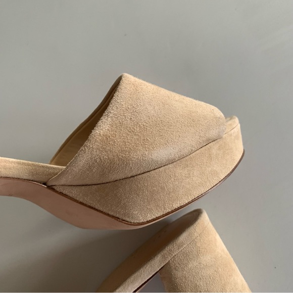 Veronica Beard 9.5 Dali Block Heel Sandals Suede Tan Beige - Picture 5 of 12